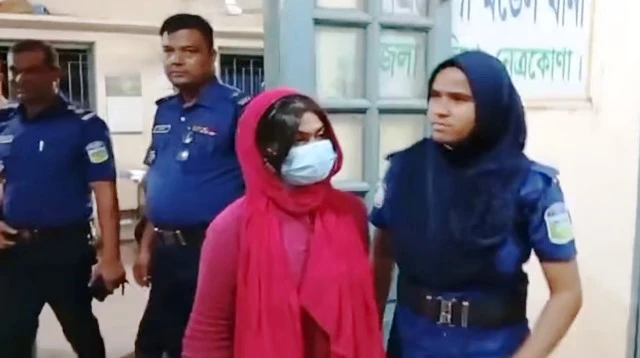 ফ্যামিলি কার্ড জালিয়াতির অভিযোগ: এনসিপি নেত্রী দল থেকে বহিষ্কার