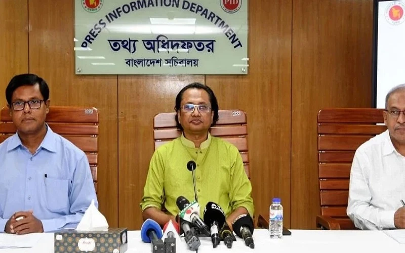 তেলের দাম বাড়ানোর ইস্যুতে আইএমএফের কোনো শর্ত নেই: তথ্য উপদেষ্টা