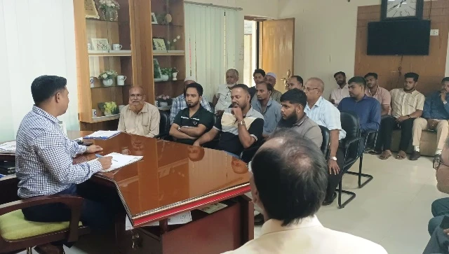 সেনবাগে বেশি দামে এলপিজি বিক্রি করলে মোবাইল কোর্টের হুঁশিয়ারি